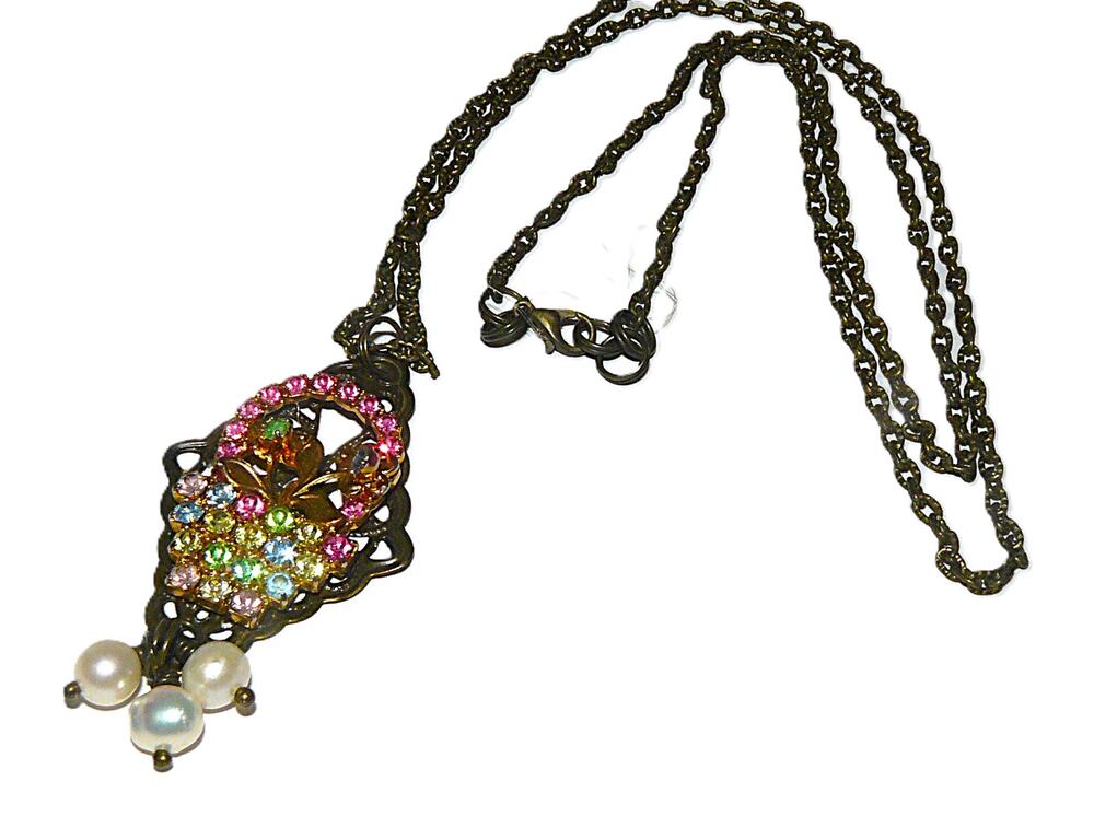 Vtg Multicolor Rhinestone Pendant Necklace Faux Pearls Antique Gold-Tone Chain